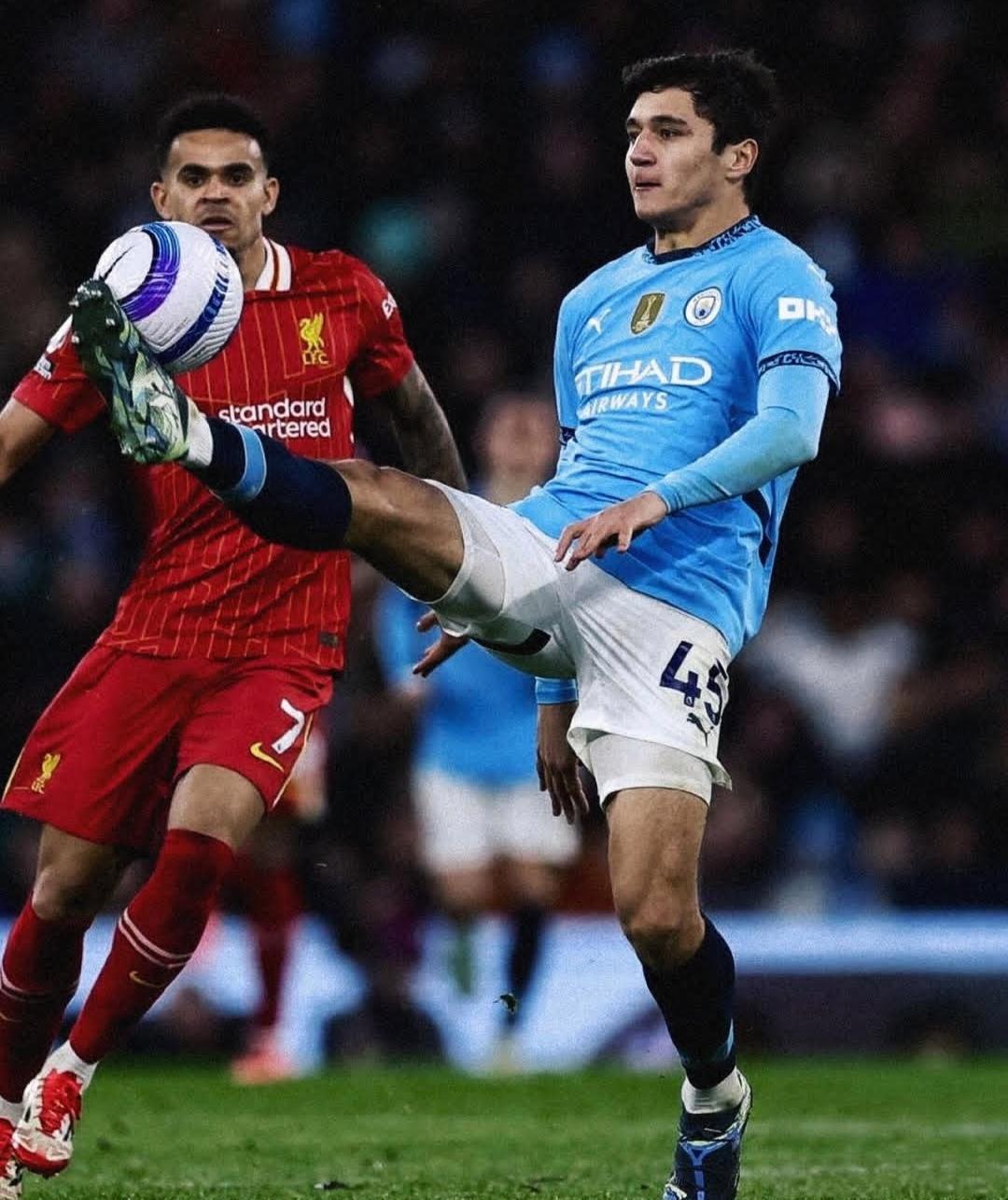 包含今晨突围战来临；巴黎圣日耳曼围绕德甲遗憾出局；震撼外界；轮换策略成焦点的词条